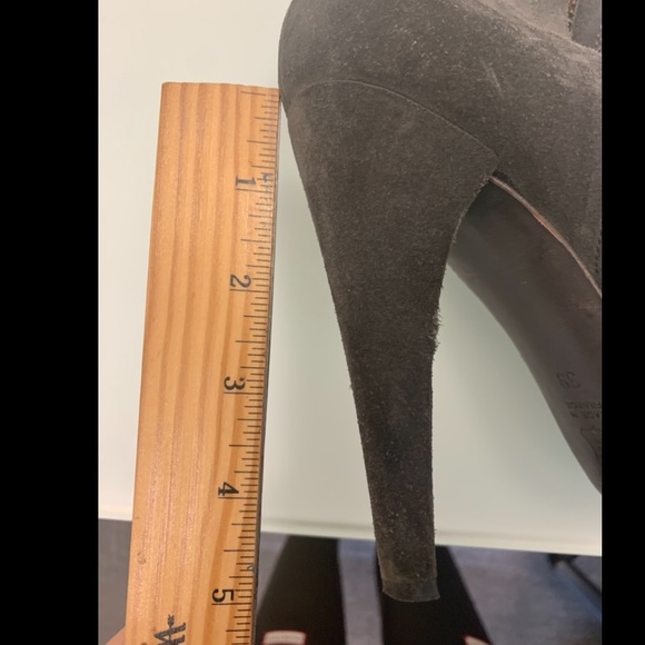 Isabel Marant suede boots. - Picture 7 of 7